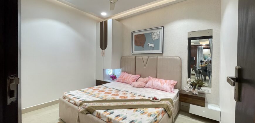 3BHK Flat Near Dwarka Mor, West Delhi | Gated Society With Guard Facility | 25 FT. Road